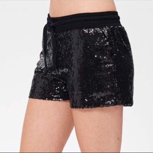 SEQUIN & POCKETS one Left - Picture 3 of 8